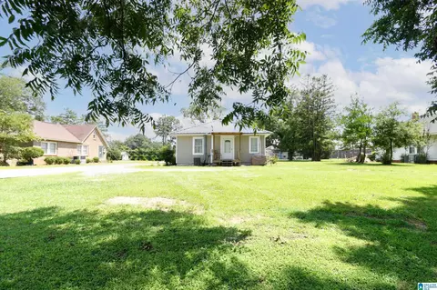 2004 4th Ave, Clanton, AL 35045 photo 25