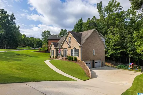 207 Silverleaf Dr, Pelham, AL 35124 photo 2