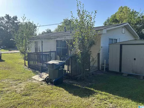 110 Augusta St, Clanton, AL 35045 photo 8