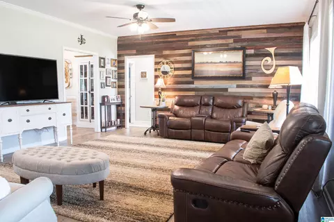 445 Coves Point Dr, Riverside, AL 35135 photo 7