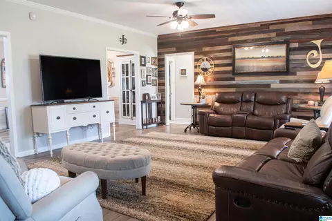 445 Coves Point Dr, Riverside, AL 35135 photo 10
