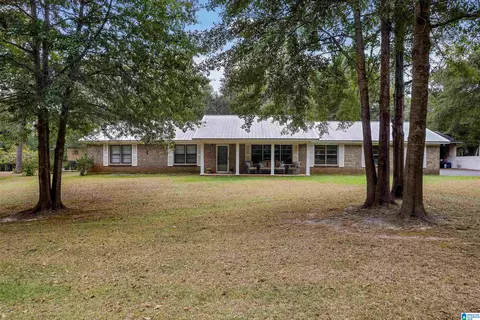 242 Pineview Dr, Jemison, AL 35085 photo 1