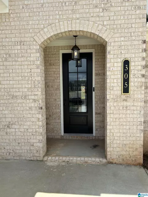 304 Cornwall Dr, Maylene, AL 35114 photo 1