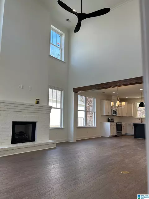 Living - 489 Ramsgate Dr, Maylene, AL 35114 photo 2 of 4