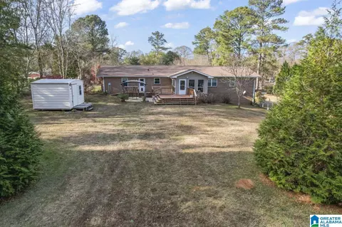 128 Crestview Dr, Clanton, AL 35045 photo 3