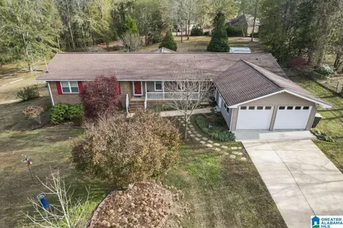 128 Crestview Dr, Clanton, AL 35045 photo 2