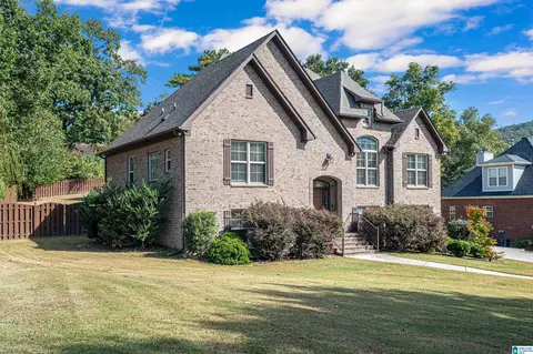 133 Silverleaf Dr, Pelham, AL 35124 photo 3