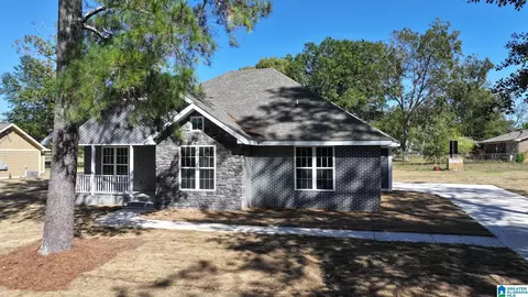 814 Powers St, Clanton, AL 35045 photo 41