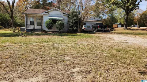 6243 Pocahontas Rd, Bessemer, AL 35022