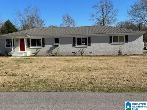 308 Penter Ave, Clanton, AL 35045 photo 1