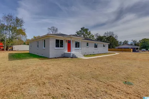 308 Penter Ave, Clanton, AL 35045 photo 4