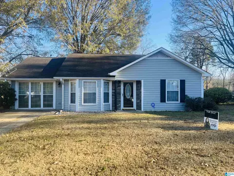 120 Willowbrook Dr, Bessemer, AL 35022