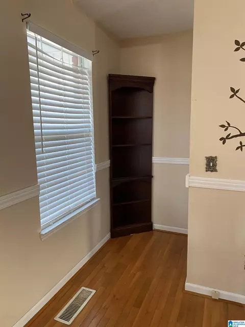 400 Panoramic Cir, Warrior, AL 35180 photo 16