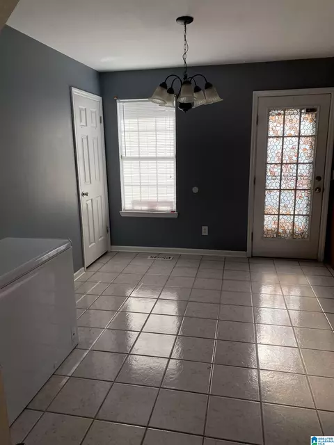 400 Panoramic Cir, Warrior, AL 35180 photo 10