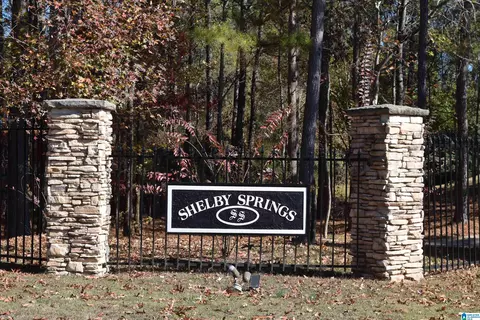 201 Leray Dr #123, Calera, AL 35040
