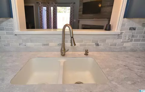1310 Applegate Dr, Alabaster, AL 35007 photo 7