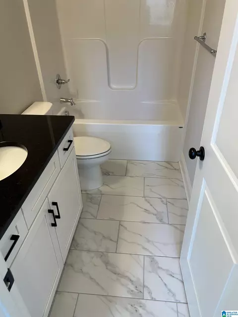 Bath - 317 Cornwall Dr, Maylene, AL 35114 photo 8 of 15