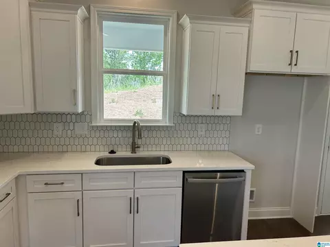 Kitchen - 317 Cornwall Dr, Maylene, AL 35114 photo 7 of 9