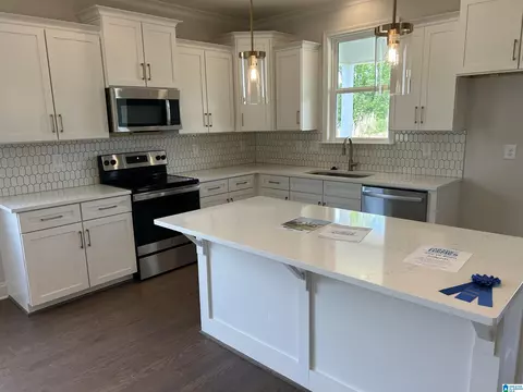 Kitchen - 317 Cornwall Dr, Maylene, AL 35114 photo 1 of 9