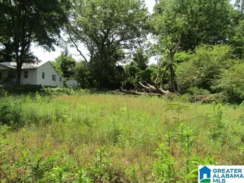 25 North St #1, Anniston, AL 36201