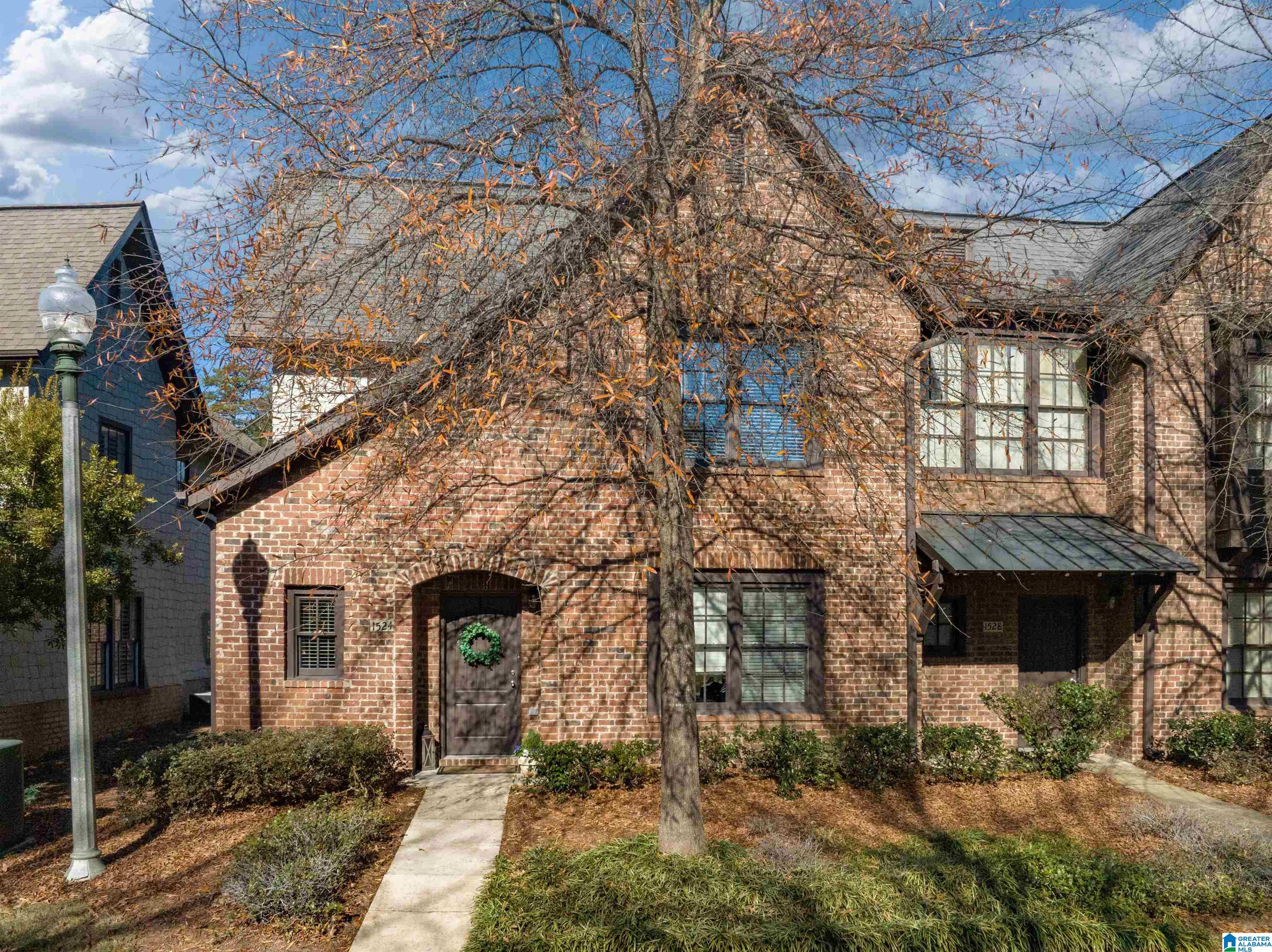 1524 Inverness Cv Ln  