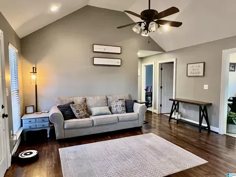 2005 Armstrong Loop Rd, Hayden, AL 35079 photo 4