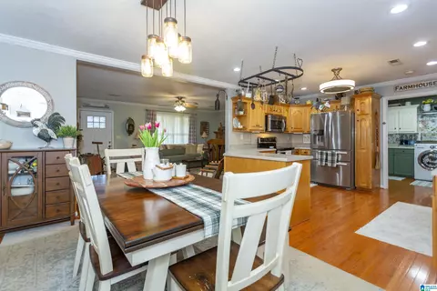 Dining - 281 Perry Rd, Vincent, AL 35178 photo 3 of 4