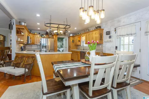 Dining - 281 Perry Rd, Vincent, AL 35178 photo 2 of 4