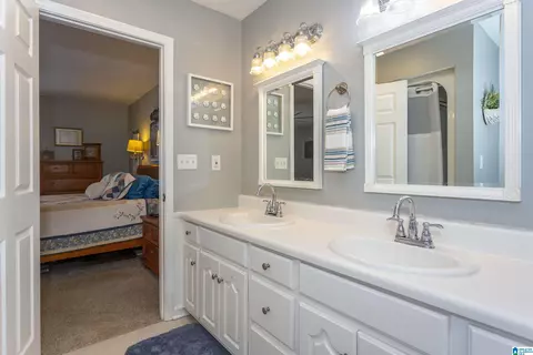 Bath - 281 Perry Rd, Vincent, AL 35178 photo 1 of 4