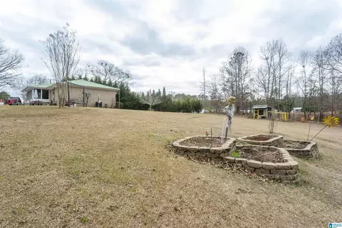 Exterior - 281 Perry Rd, Vincent, AL 35178 photo 19 of 22