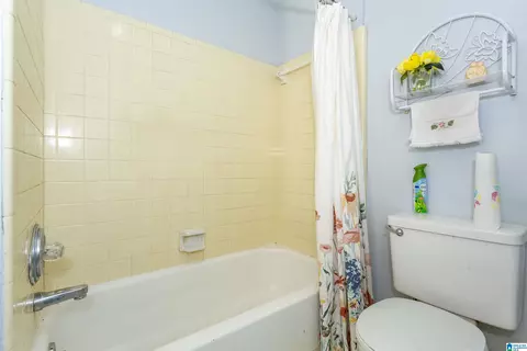 Bath - 36 Bart Cir, Alabaster, AL 35007 photo 3 of 5