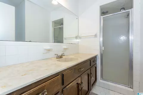 Bath - 36 Bart Cir, Alabaster, AL 35007 photo 5 of 5