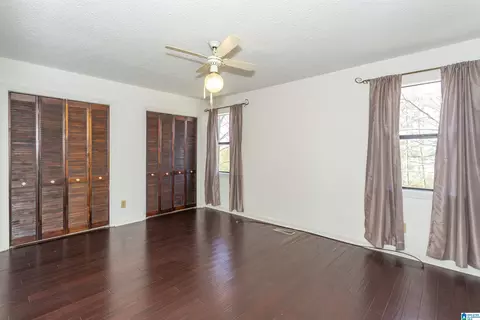 Living - 36 Bart Cir, Alabaster, AL 35007 photo 6 of 7