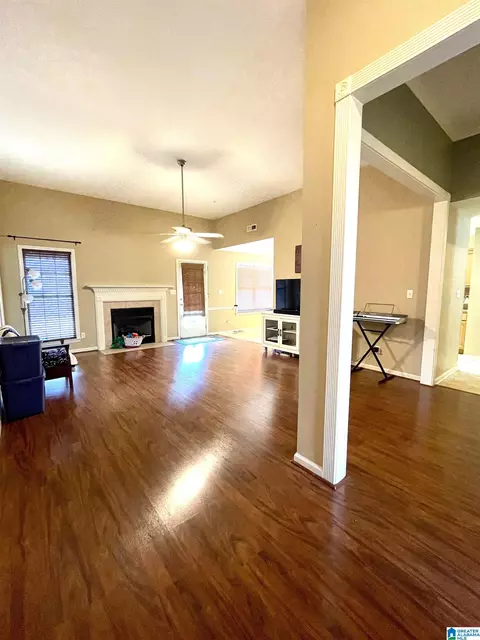 110 Paddington Sta, Maylene, AL 35114 photo 3