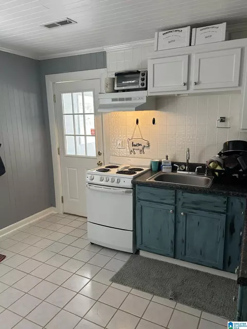 206 Hinkle Rd, Clanton, AL 35045 photo 5