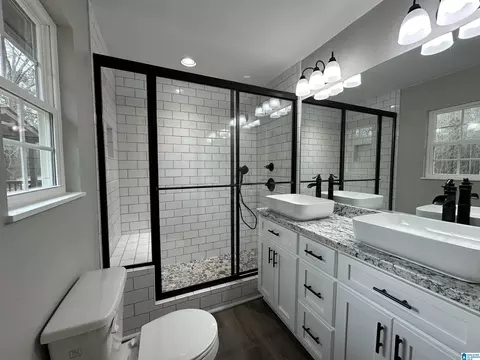 Bath - 423 Spring Trl, Warrior, AL 35180 photo 1 of 12