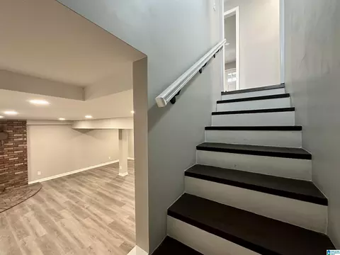 Entry Way - 423 Spring Trl, Warrior, AL 35180 photo 4 of 6