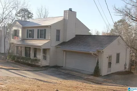 Exterior - 814 Apache Pass, Anniston, AL 36206 photo 3 of 11