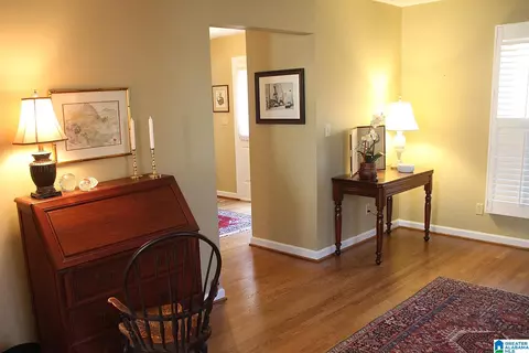 Living - 814 Apache Pass, Anniston, AL 36206 photo 3 of 3