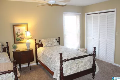 Bedroom - 814 Apache Pass, Anniston, AL 36206 photo 6 of 7