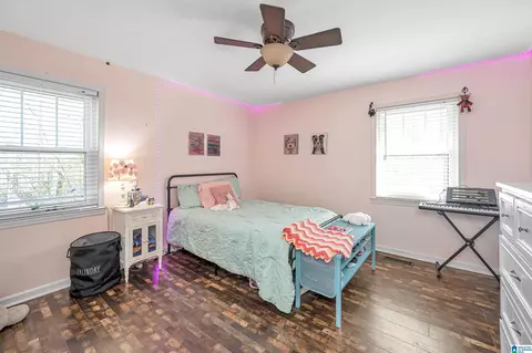 Bedroom - 526 Dallas Loop Rd, Trafford, AL 35172 photo 3 of 5