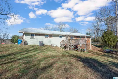 Exterior - 526 Dallas Loop Rd, Trafford, AL 35172 photo 6 of 11