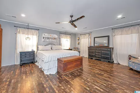 Bedroom - 526 Dallas Loop Rd, Trafford, AL 35172 photo 2 of 5