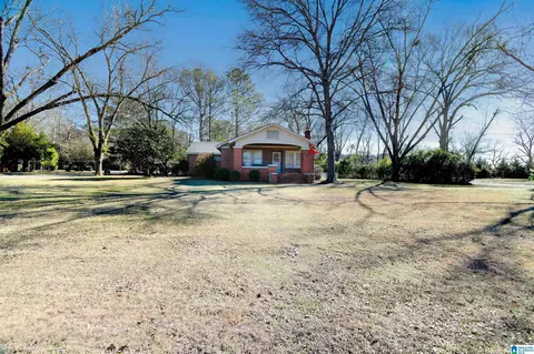 Exterior - 1120 Lay Dam Rd, Clanton, AL 35045 photo 1 of 6