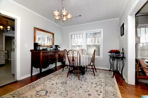 Dining - 1120 Lay Dam Rd, Clanton, AL 35045 photo 2 of 5