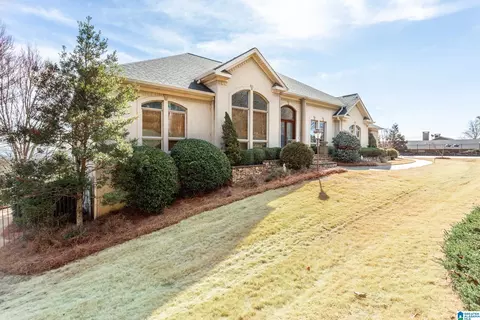 Exterior - 5 Ruby Ridge Rd, Anniston, AL 36207 photo 2 of 11