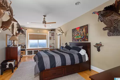 Bedroom - 5 Ruby Ridge Rd, Anniston, AL 36207 photo 3 of 8