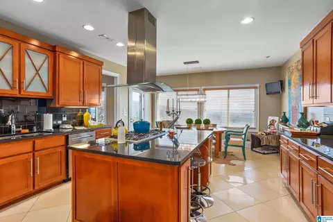 Kitchen - 5 Ruby Ridge Rd, Anniston, AL 36207 photo 6 of 7