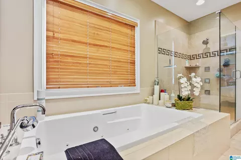 Bath - 5 Ruby Ridge Rd, Anniston, AL 36207 photo 1 of 10