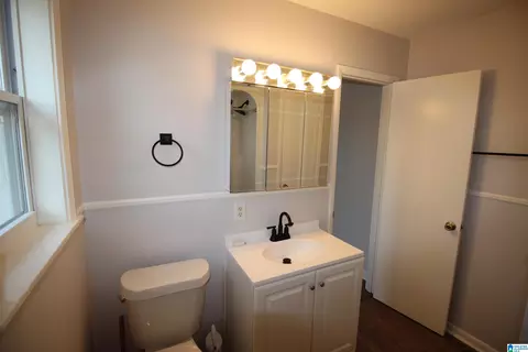 Bath - 44 Blake St, Riverside, AL 35135 photo 4 of 5